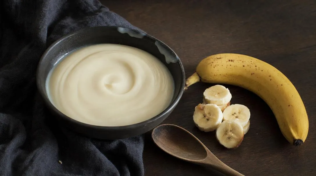 Photo éditoriale illustrant l'article : crème de riz vs banane